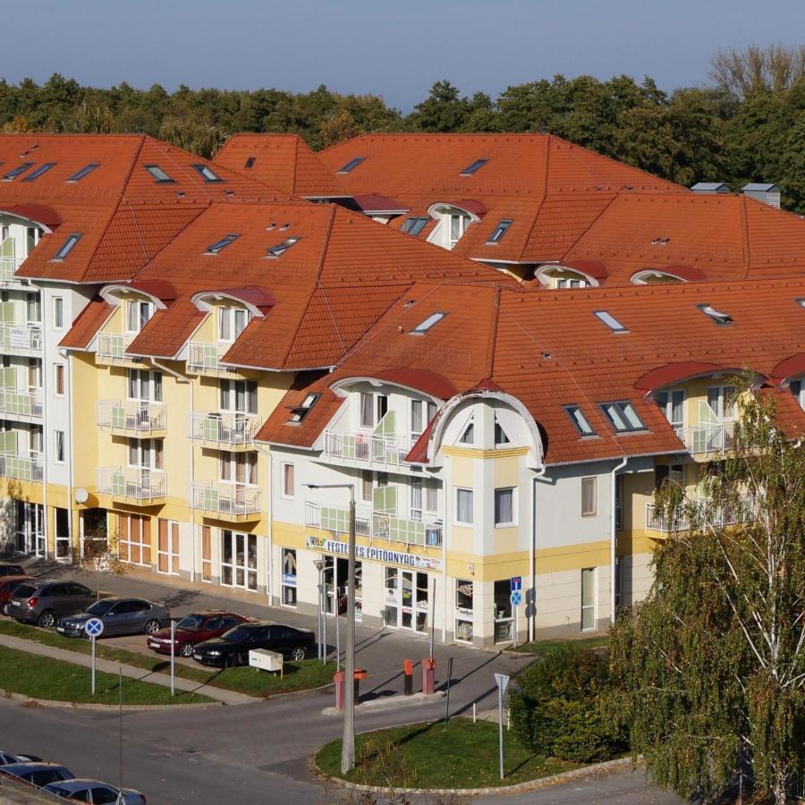 Tip Top Wellness Apartman Залакарос Екстериор снимка